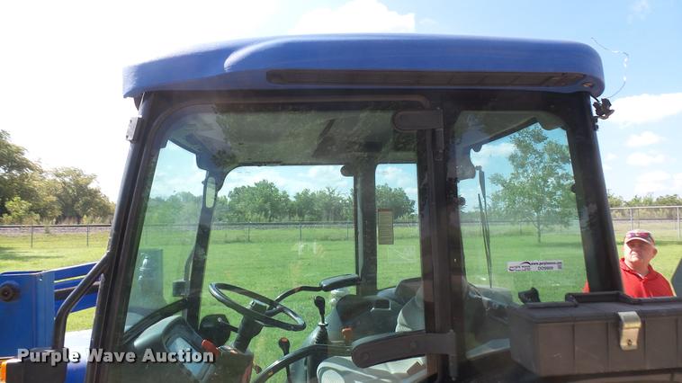 image for item DO9909 2002 New Holland TN55S tractor