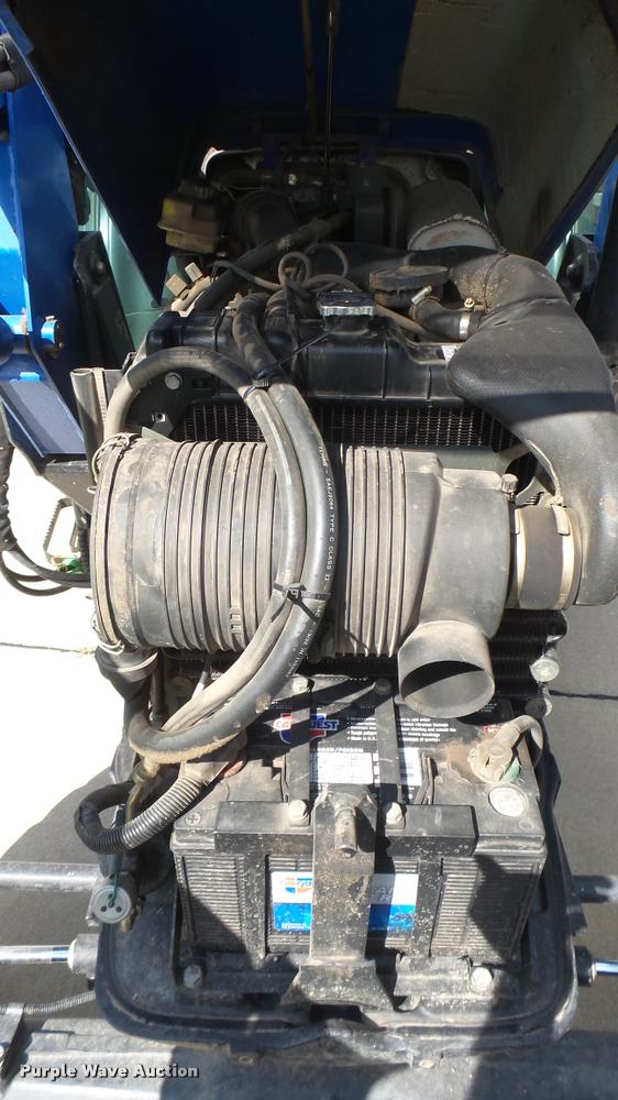 image for item DO9909 2002 New Holland TN55S tractor