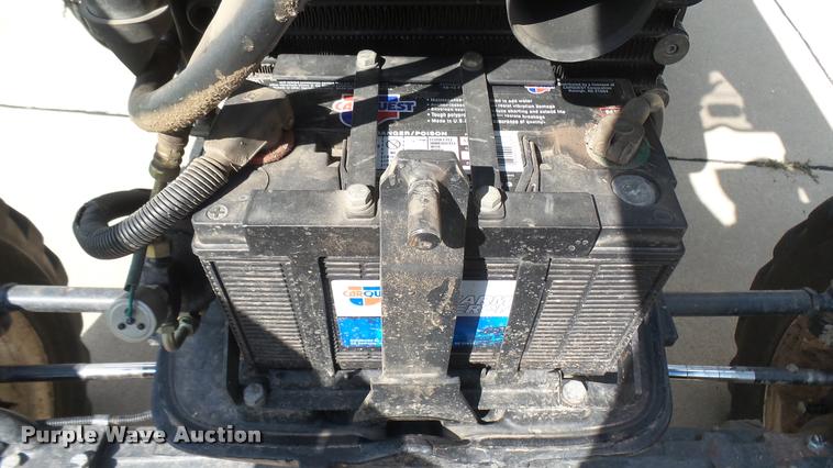 image for item DO9909 2002 New Holland TN55S tractor