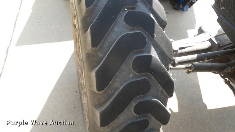 image for item DO9909 2002 New Holland TN55S tractor