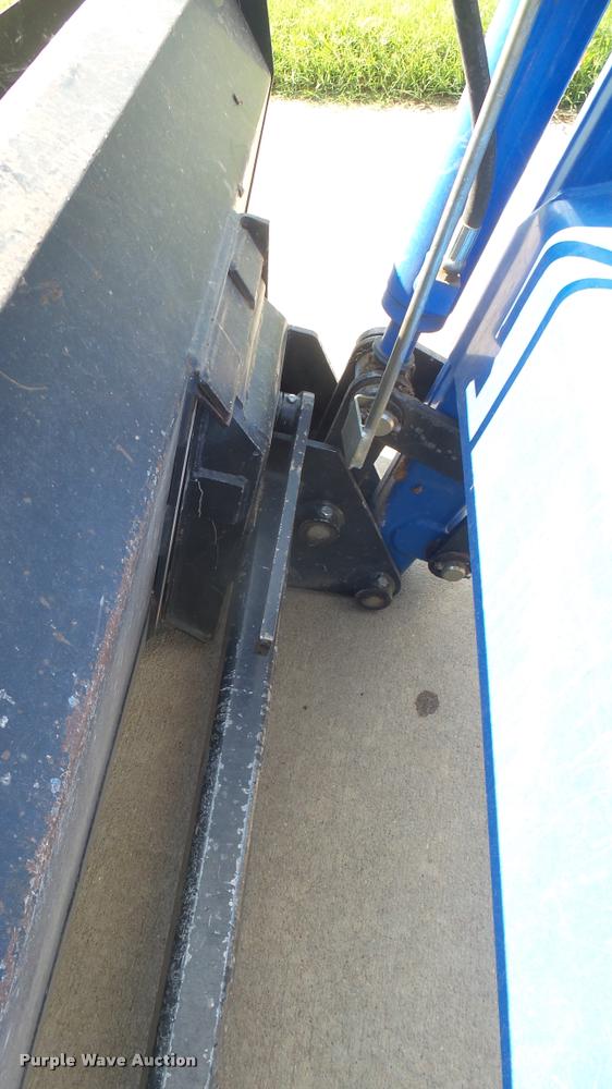 image for item DO9909 2002 New Holland TN55S tractor