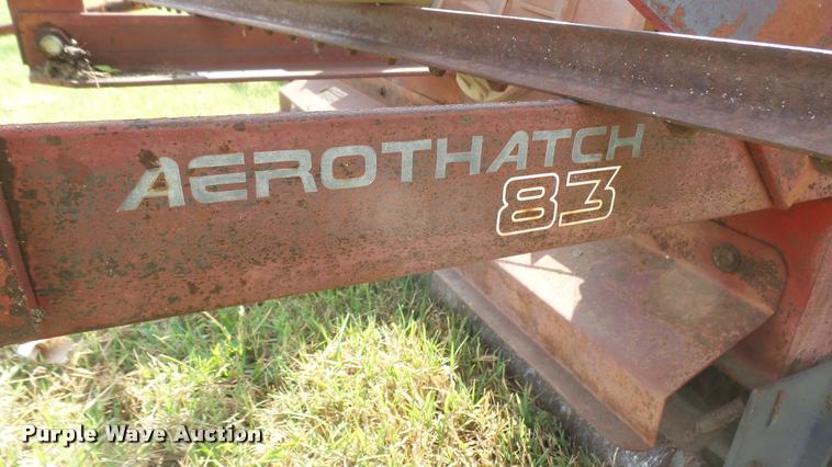 image for item DO9978 Toro Aerothatch 83 slit seeder