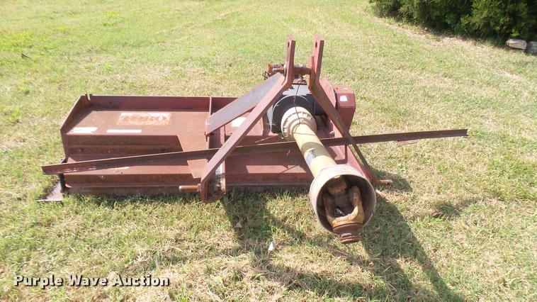image for item DO9978 Toro Aerothatch 83 slit seeder