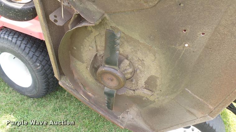 image for item DO9981 Toro Groundmaster 4000D greens mower