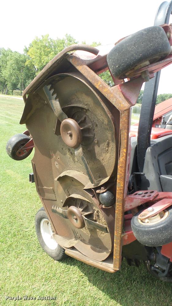 image for item DO9981 Toro Groundmaster 4000D greens mower