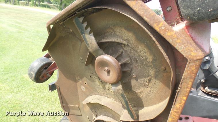 image for item DO9981 Toro Groundmaster 4000D greens mower