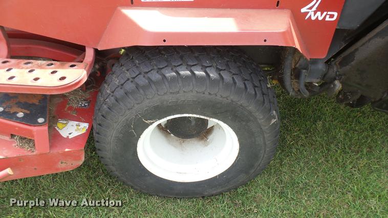 image for item DO9981 Toro Groundmaster 4000D greens mower