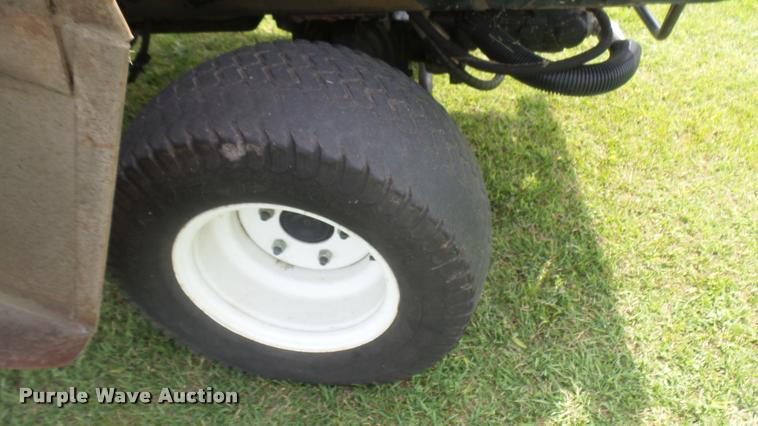 image for item DO9981 Toro Groundmaster 4000D greens mower