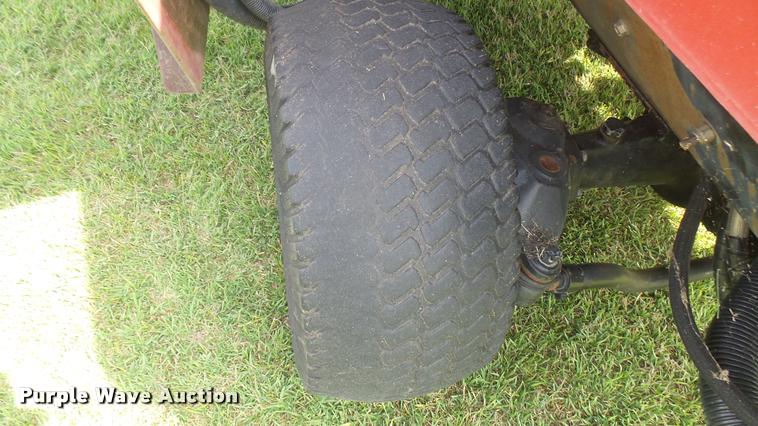 image for item DO9981 Toro Groundmaster 4000D greens mower