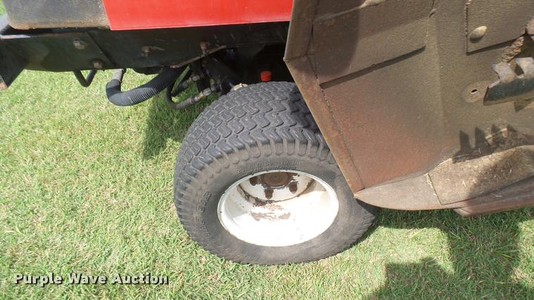 image for item DO9981 Toro Groundmaster 4000D greens mower