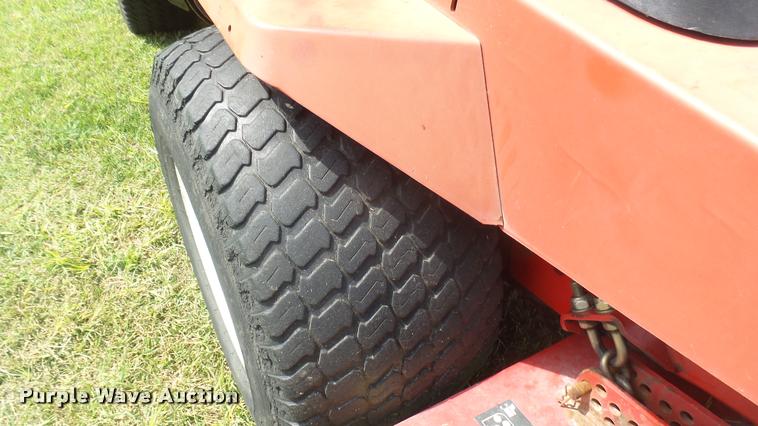 image for item DO9981 Toro Groundmaster 4000D greens mower