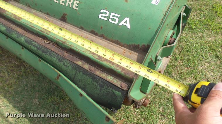 image for item DO9982 John Deere 25A flail mower