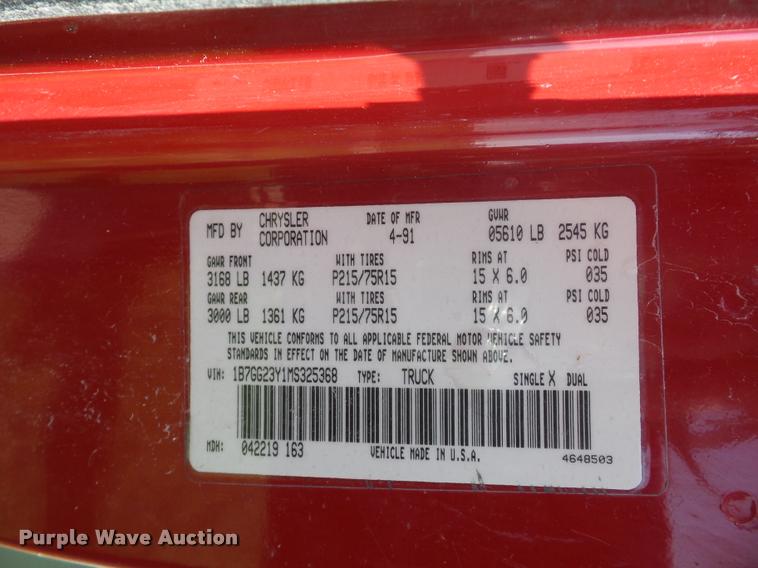 image for item DP9206 1991 Dodge Dakota Club Cab pickup truck