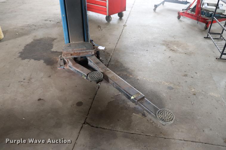 image for item DQ9271 ALM Corp. 7002A lift