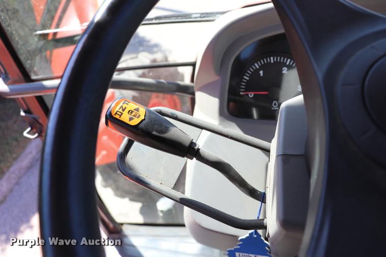 image for item DQ9316 2013 Kubota M108S HFWD tractor