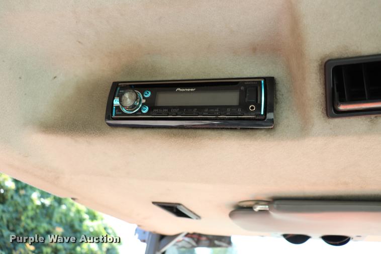 image for item DQ9316 2013 Kubota M108S HFWD tractor