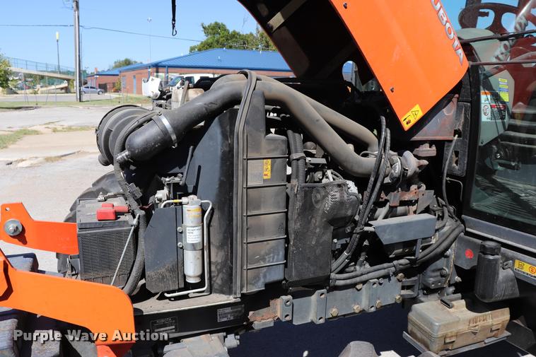 image for item DQ9316 2013 Kubota M108S HFWD tractor