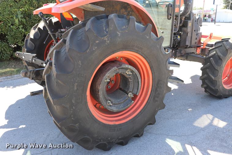 image for item DQ9316 2013 Kubota M108S HFWD tractor