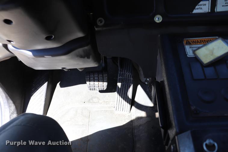 image for item DQ9317 2007 Freightliner Business Class M2 street sweeper truck