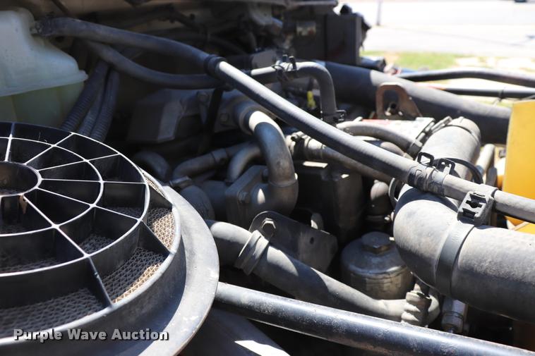 image for item DQ9317 2007 Freightliner Business Class M2 street sweeper truck