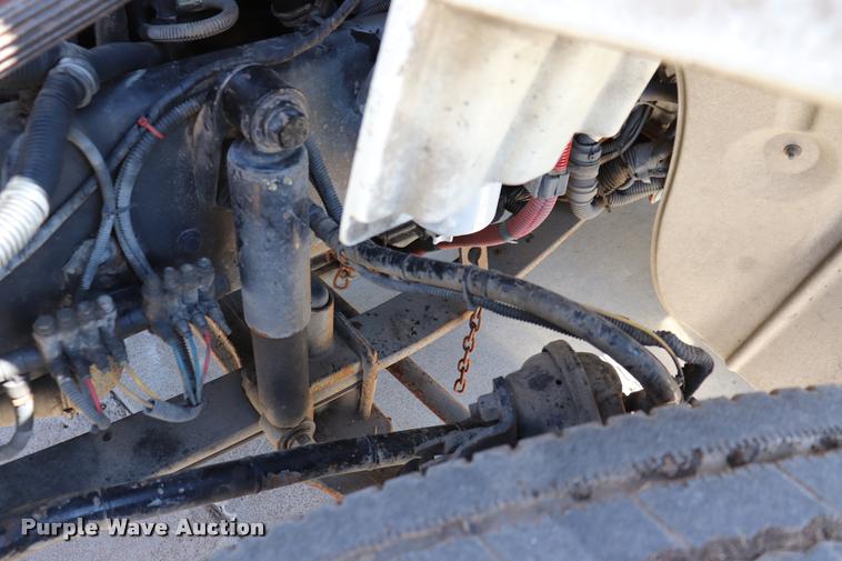 image for item DQ9317 2007 Freightliner Business Class M2 street sweeper truck