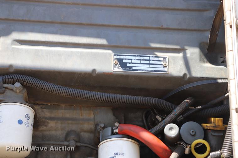 image for item DQ9317 2007 Freightliner Business Class M2 street sweeper truck