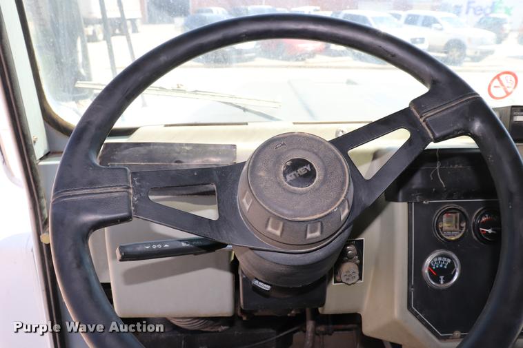 image for item DQ9318 1999 Athey Mobile street sweeper