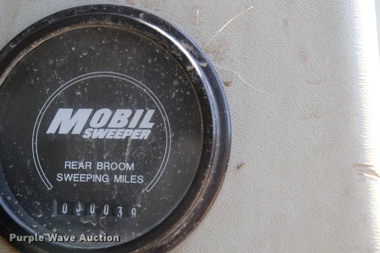 image for item DQ9318 1999 Athey Mobile street sweeper