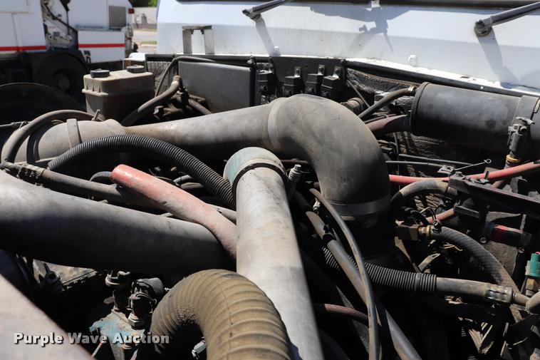 image for item DQ9318 1999 Athey Mobile street sweeper