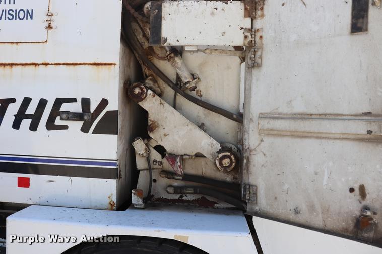 image for item DQ9318 1999 Athey Mobile street sweeper