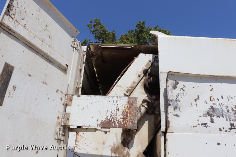 image for item DQ9318 1999 Athey Mobile street sweeper