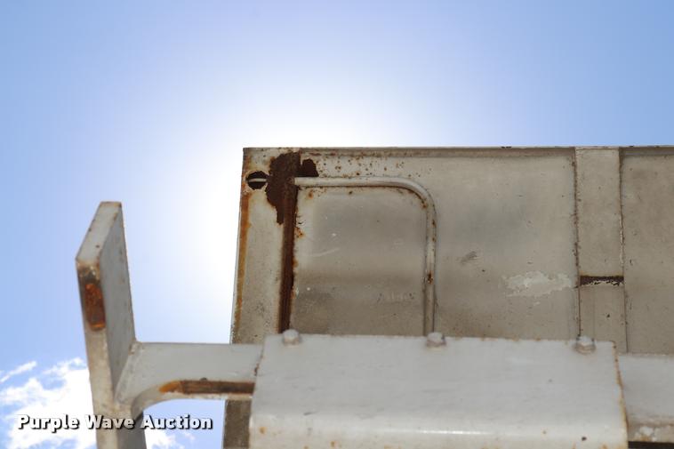 image for item DQ9318 1999 Athey Mobile street sweeper