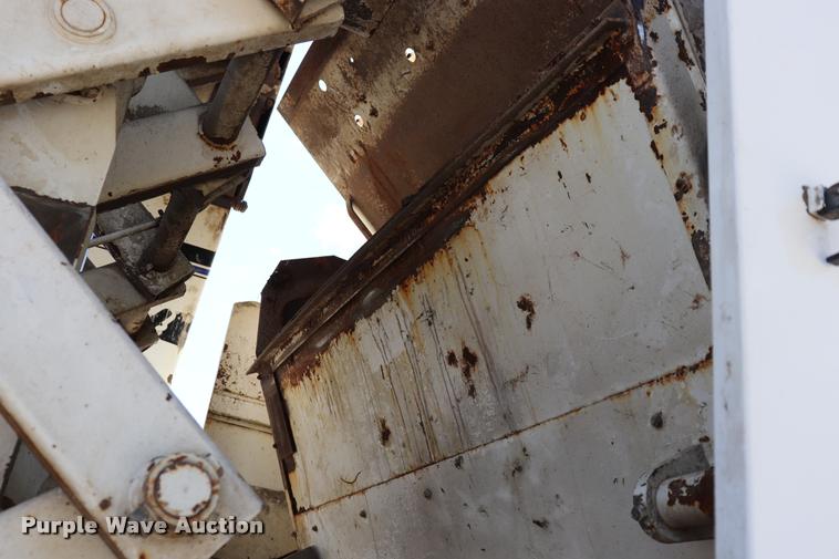 image for item DQ9318 1999 Athey Mobile street sweeper