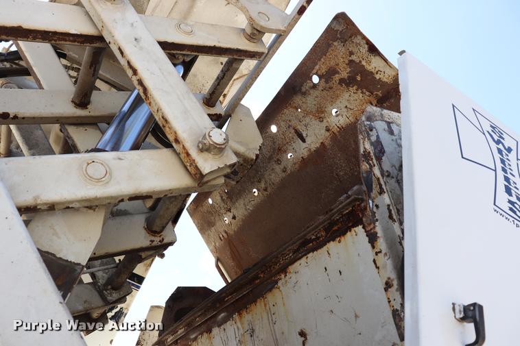 image for item DQ9318 1999 Athey Mobile street sweeper