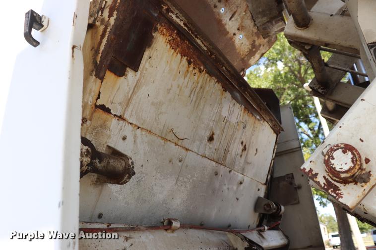 image for item DQ9318 1999 Athey Mobile street sweeper