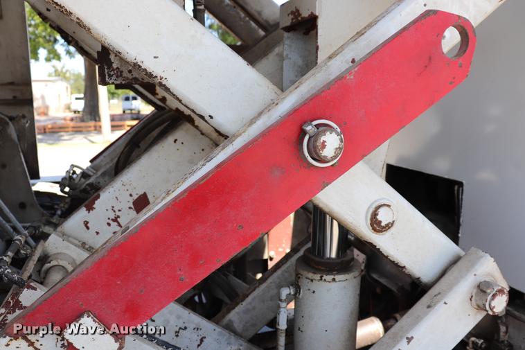 image for item DQ9318 1999 Athey Mobile street sweeper