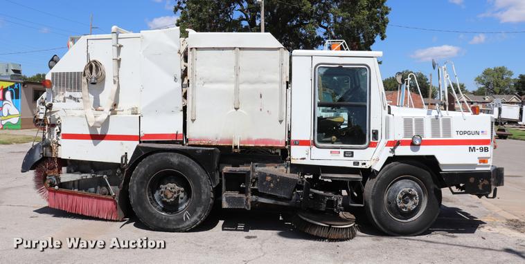 image for item DQ9319 1993 Athey Mobile street sweeper