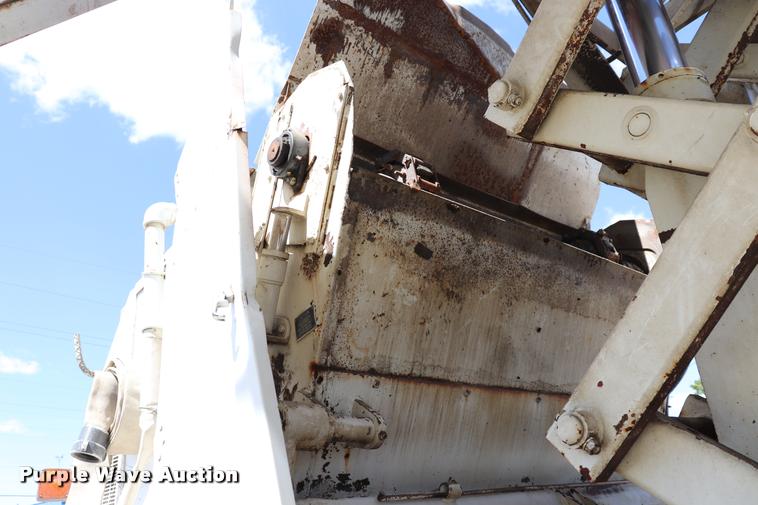 image for item DQ9319 1993 Athey Mobile street sweeper