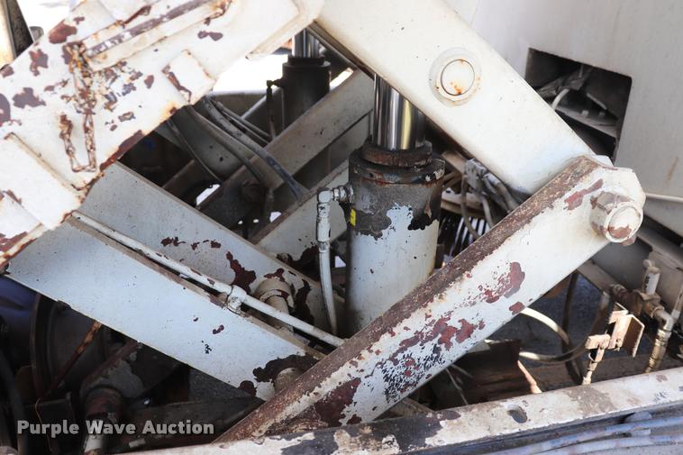 image for item DQ9319 1993 Athey Mobile street sweeper