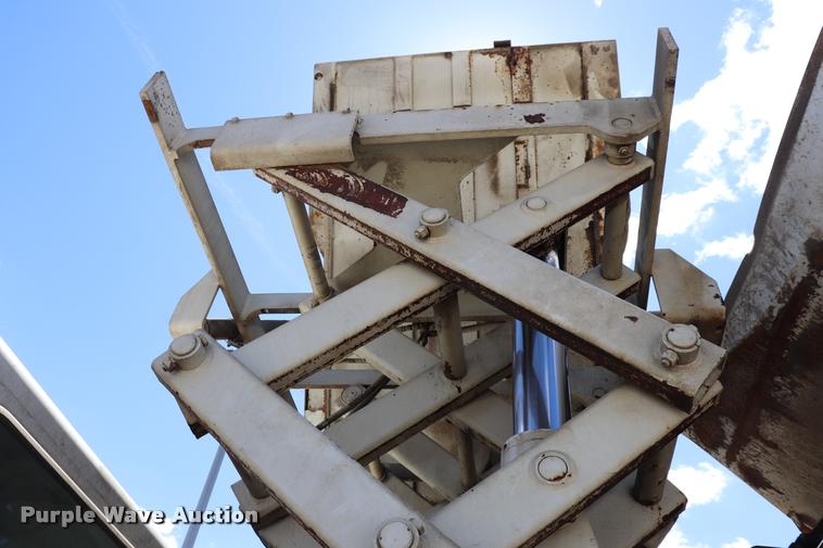 image for item DQ9319 1993 Athey Mobile street sweeper