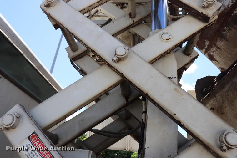 image for item DQ9319 1993 Athey Mobile street sweeper