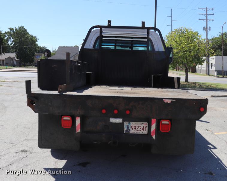 image for item DQ9320 2003 GMC C4500 flatbed truck