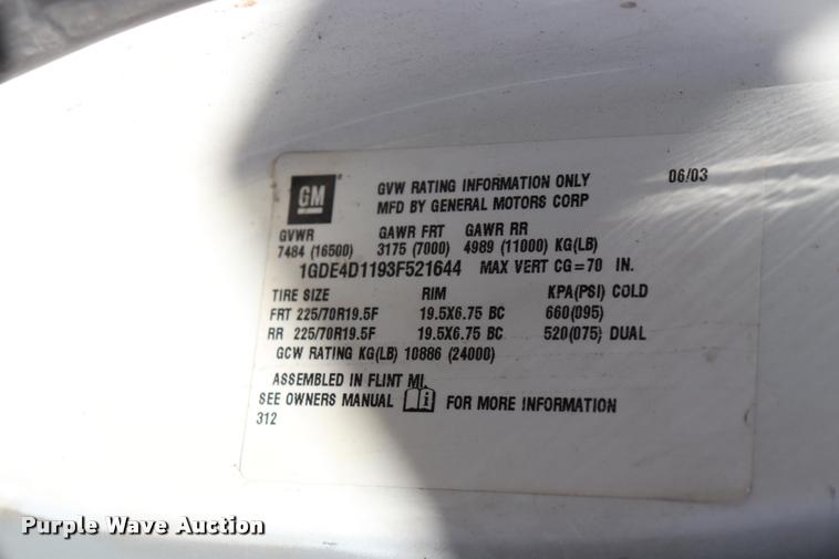 image for item DQ9320 2003 GMC C4500 flatbed truck