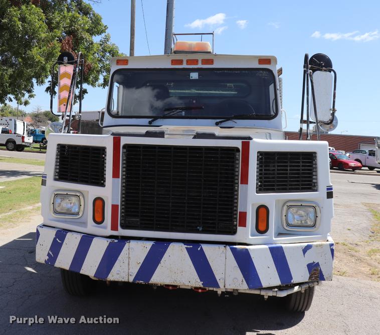 image for item DQ9321 1998 Athey Mobile street sweeper