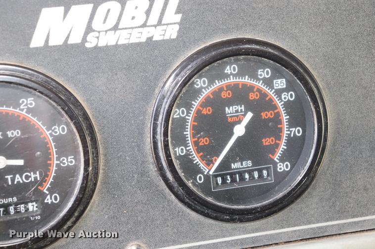 image for item DQ9321 1998 Athey Mobile street sweeper