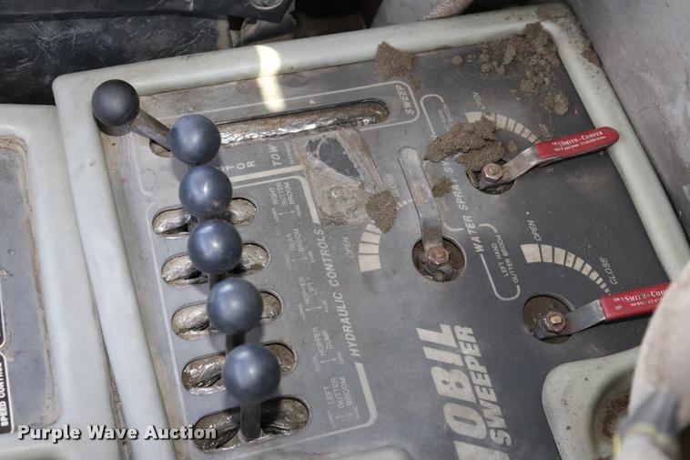 image for item DQ9321 1998 Athey Mobile street sweeper