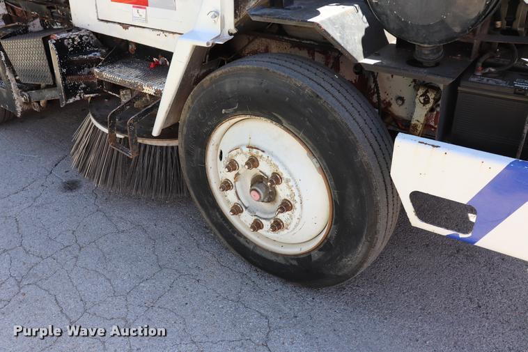 image for item DQ9321 1998 Athey Mobile street sweeper