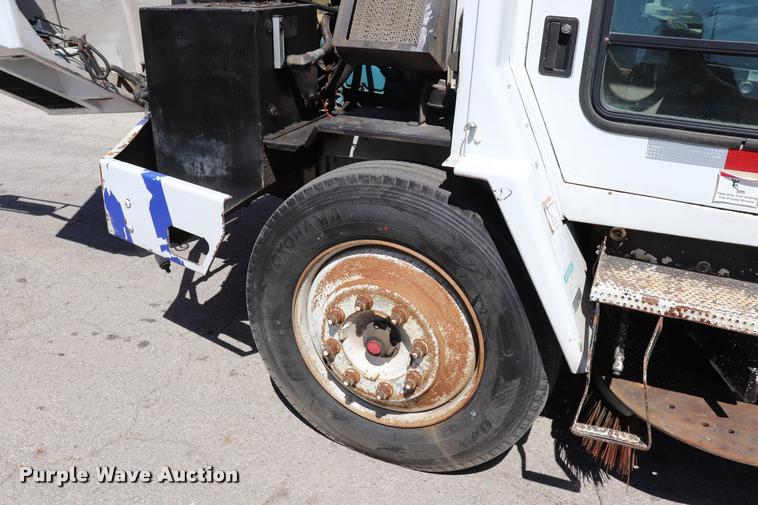 image for item DQ9321 1998 Athey Mobile street sweeper