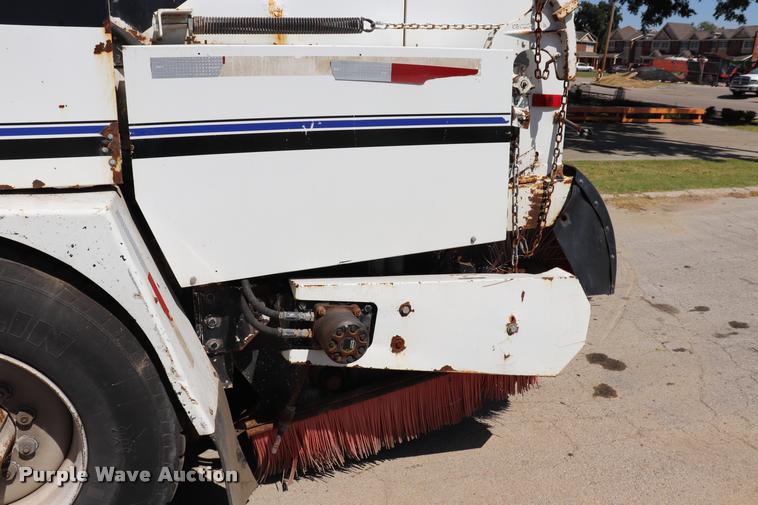 image for item DQ9321 1998 Athey Mobile street sweeper