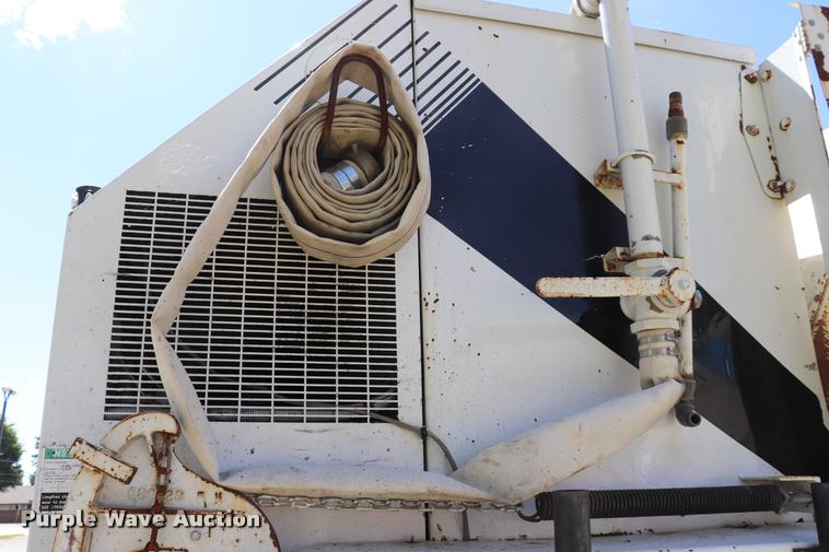 image for item DQ9321 1998 Athey Mobile street sweeper